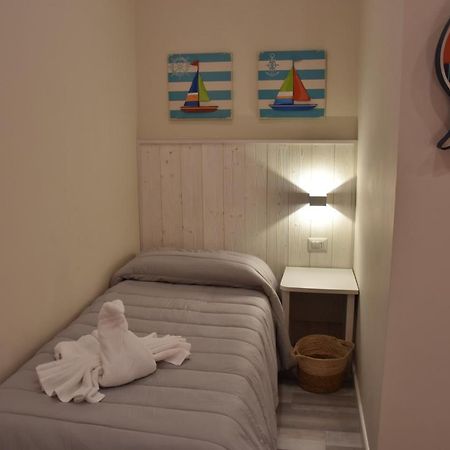 B&B Marina Blu Giardini Naxos Exterior photo